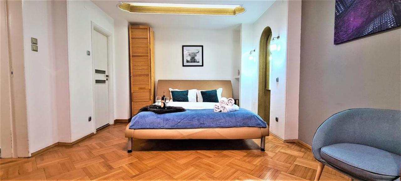 Central Arghezi Art Deco Apartment Piata Universitatii Bucureşti Ngoại thất bức ảnh